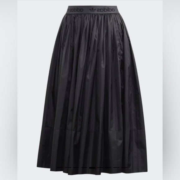 NWT Adidas Pleated MIDI Skirt Black.  Size M - Picture 13 of 13